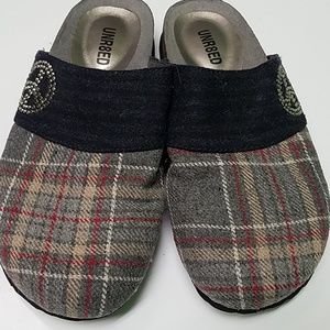 UNR8ED Cool Shoes Gray Plaid and Black